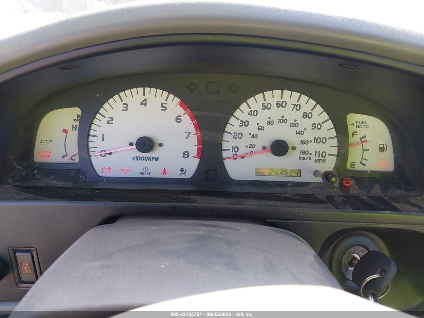 5TEWN72N82Z890716 2002 TOYOTA TACOMA photo no. 7