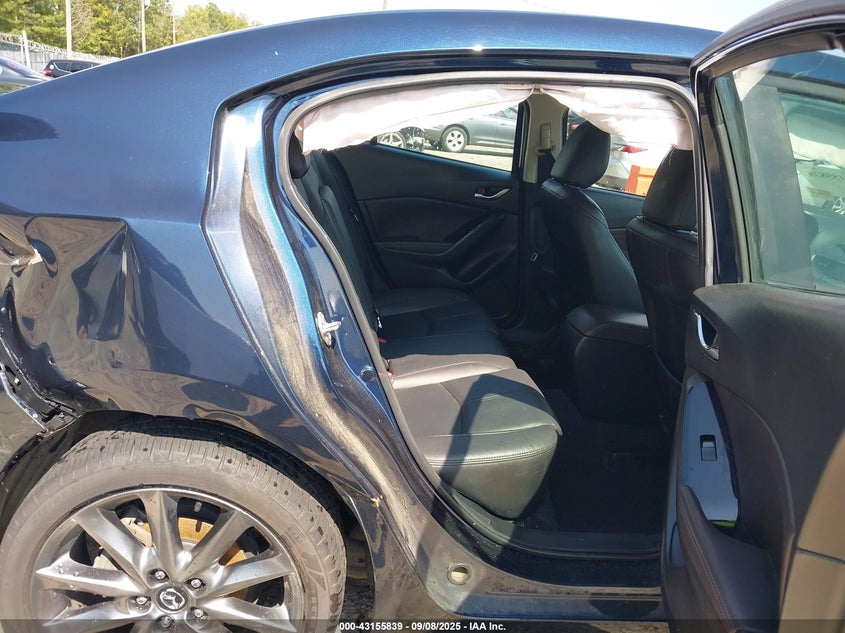 2018 Mazda Mazda3 Touring VIN: 3MZBN1V35JM266399 Lot: 43155839