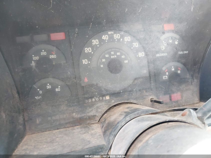 1988 Chevrolet Gmt-400 C2500 VIN: 1GCFC24K3JE131260 Lot: 43156001