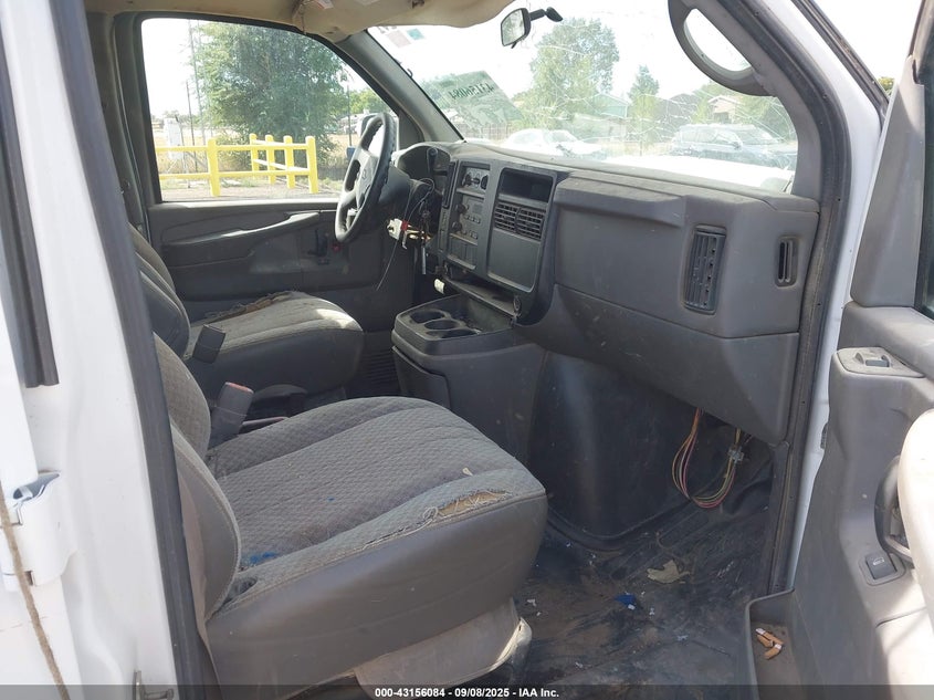 1GCFH15T451183397 2005 CHEVROLET EXPRESS photo no. 5