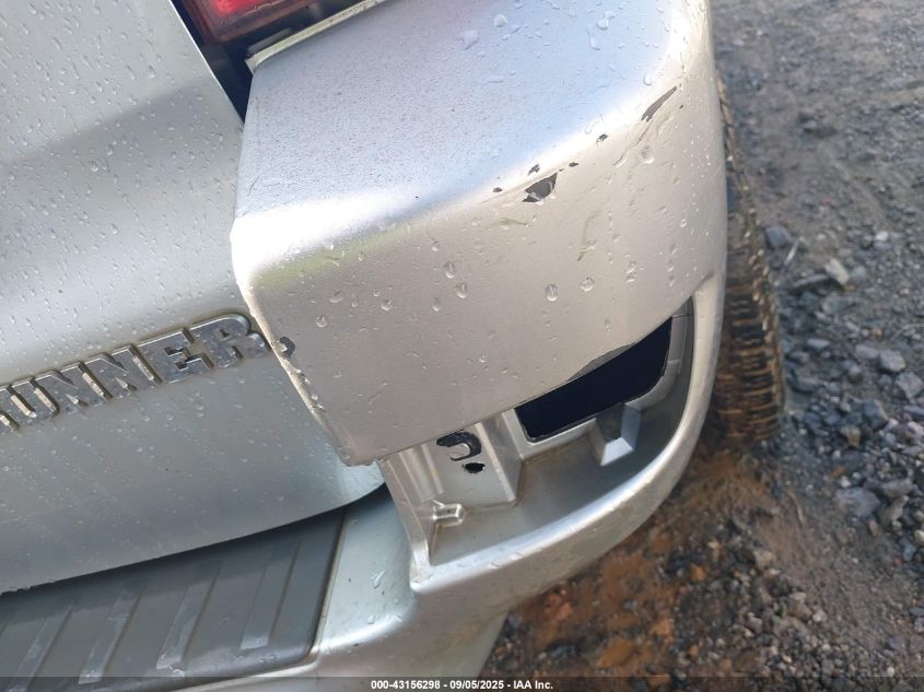 2003 Toyota 4Runner Limited V8 VIN: JTEZT17R830002796 Lot: 43156298