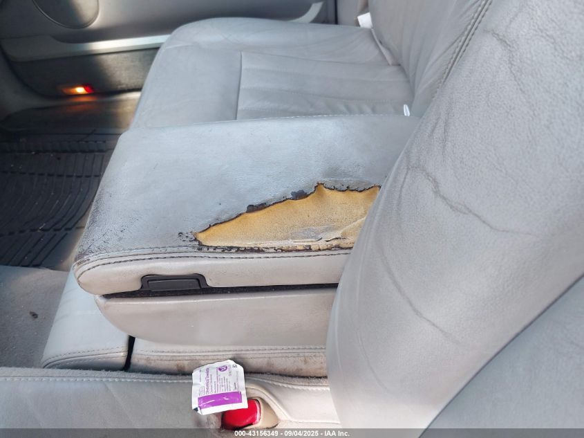 2007 Lincoln Town Car Signature VIN: 1LNHM81V77Y604877 Lot: 43156349