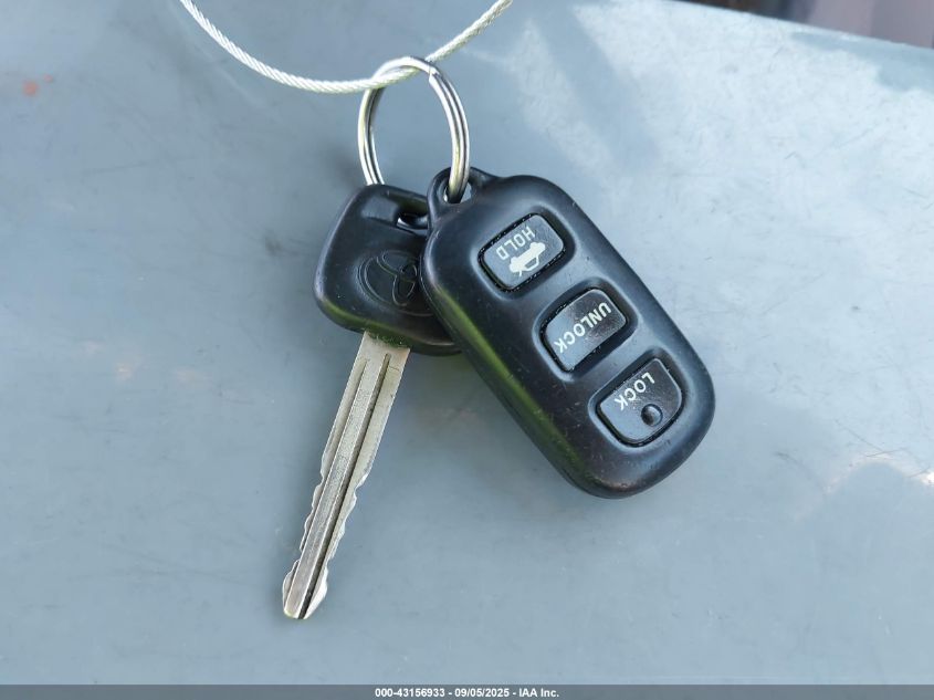 2004 Toyota Camry Le VIN: 4T1BE32K04U913250 Lot: 43156933