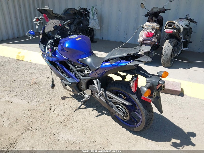 MH3RH18Y7RK014433 2024 YAMAHA YZF photo no. 3