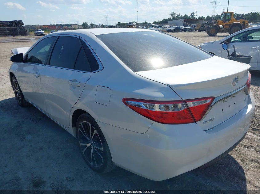 2015 TOYOTA CAMRY SE 4T1BF1FK7FU082733
