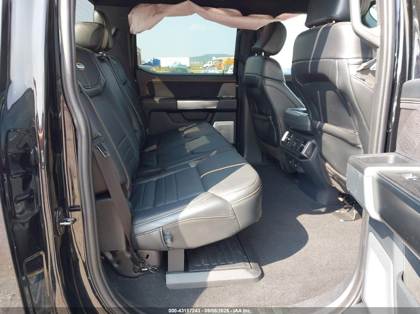 2023 Ford F-150 Platinum VIN: 1FTFW1E86PFC23079 Lot: 43157243