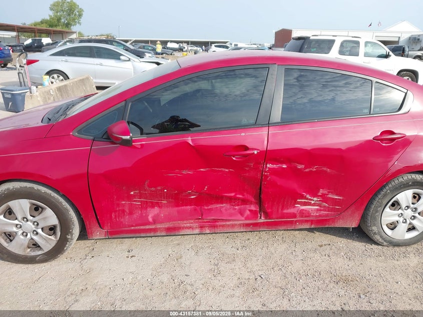 2015 Kia Forte Lx VIN: KNAFX4A65F5338096 Lot: 43157381