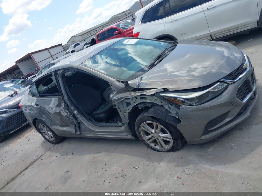 2018 CHEVROLET CRUZE LT AUTO - 1G1BE5SM3J7228017