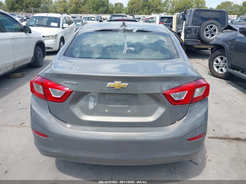 2018 CHEVROLET CRUZE LT AUTO - 1G1BE5SM3J7228017