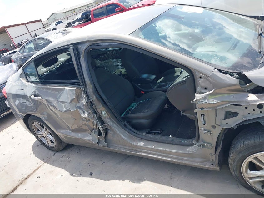 2018 CHEVROLET CRUZE LT AUTO - 1G1BE5SM3J7228017