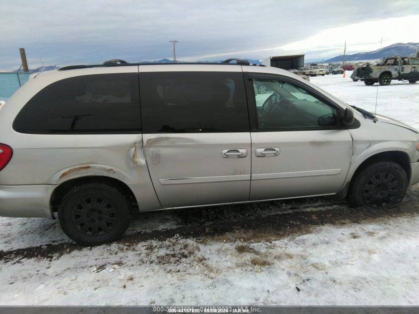2005 Chrysler Town & Country Lx VIN: 2C4GP44R35R525920 Lot: 43157690