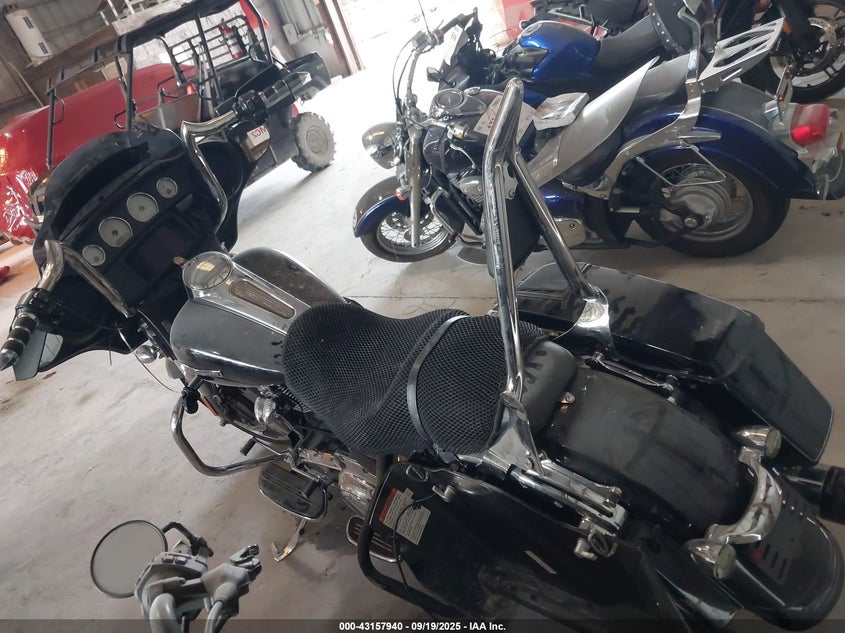 1HD1KBC11PB634414 2023 HARLEY-DAVIDSON STREET GLIDE photo no. 3