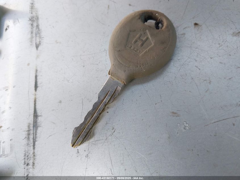 2004 Chrysler Pt Cruiser VIN: 3C4SY48V84T261238 Lot: 43158171