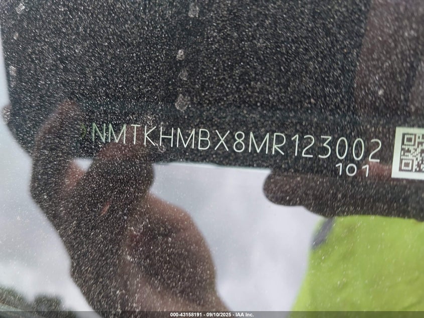 2021 TOYOTA C-HR XLE - NMTKHMBX8MR123002