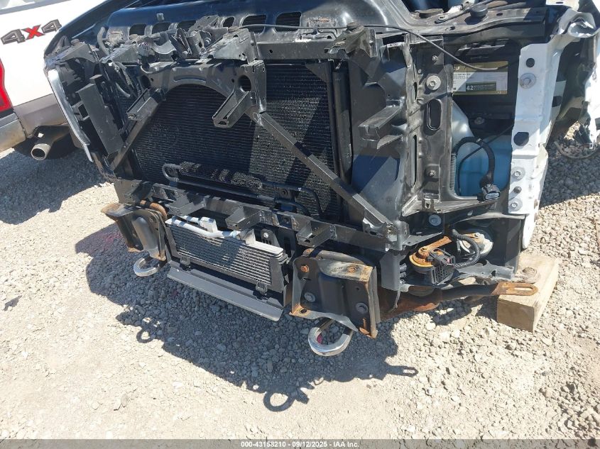 2017 GMC Sierra 3500Hd Denali VIN: 1GT42YEY8HF177140 Lot: 43158210