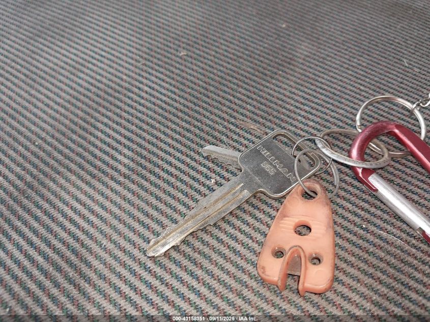 2004 GMC W4S042 W4500 Dsl Reg VIN: J8DC4B14347004361 Lot: 43158351