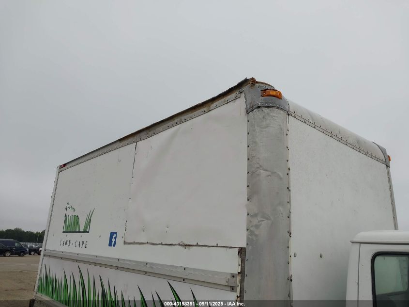 2004 GMC W4S042 W4500 Dsl Reg VIN: J8DC4B14347004361 Lot: 43158351