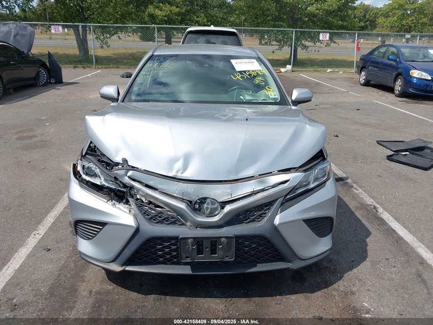 2018 TOYOTA CAMRY SE 4T1B11HK7JU660222