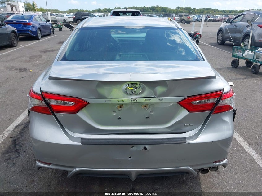 2018 TOYOTA CAMRY SE 4T1B11HK7JU660222