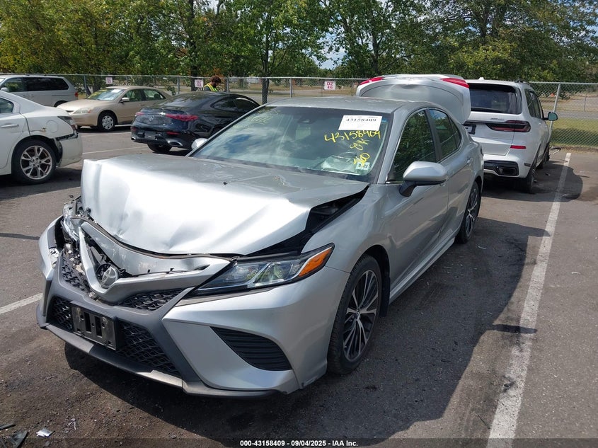 2018 TOYOTA CAMRY SE 4T1B11HK7JU660222