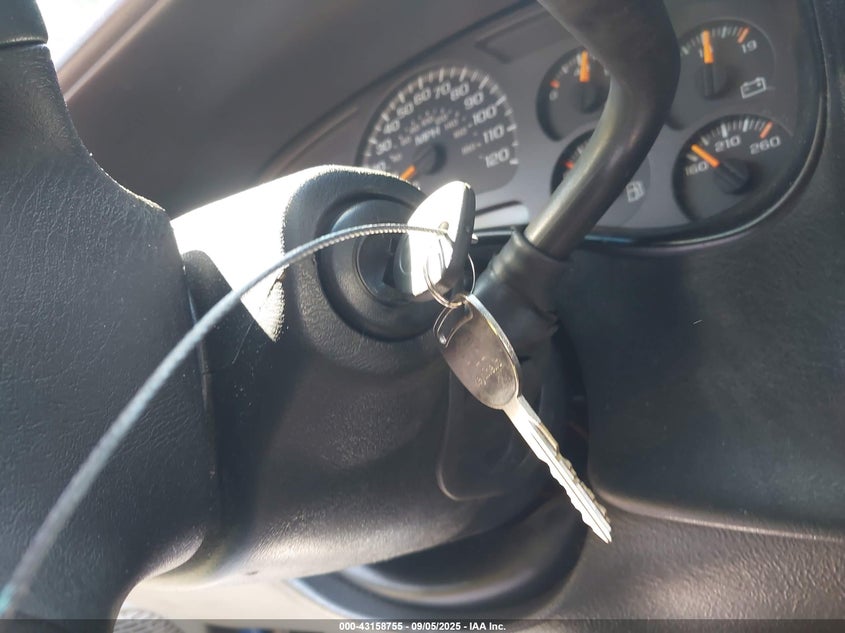 2003 Chevrolet Silverado 1500 Work Truck VIN: 2GCEC19X731377274 Lot: 43158755