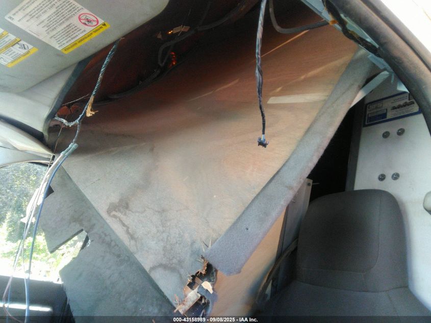 2022 Ford E-450 Cutaway VIN: 1FDWE4FK5NDC37123 Lot: 43158989