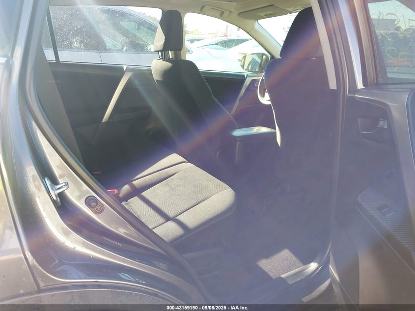 2013 TOYOTA RAV4 XLE - JTMRFREV1DD001591