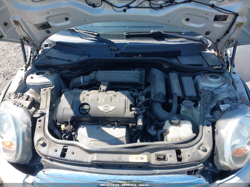 2011 Mini Cooper VIN: WMWSU3C53BT253642 Lot: 43159324