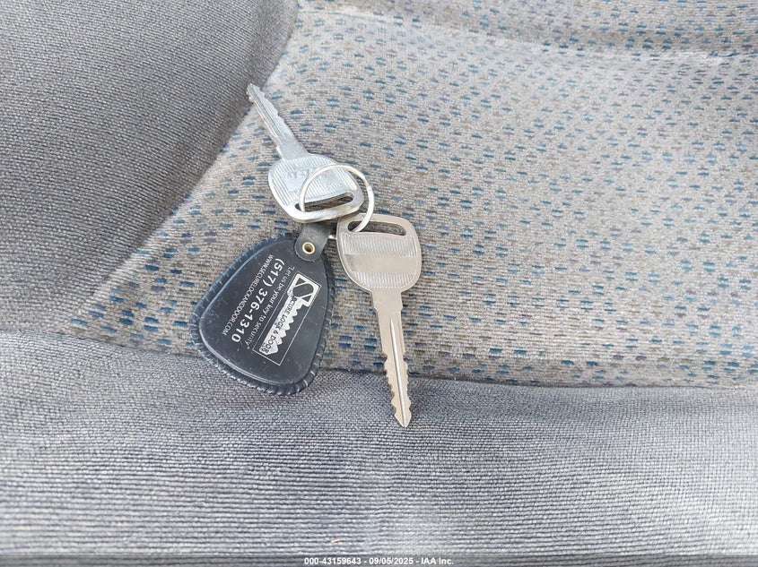 2005 Chevrolet Silverado 1500 Z71 VIN: 2GCEK13T851228027 Lot: 43159643