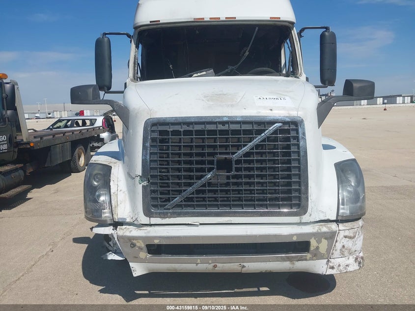 2005 Volvo Vn Vnl VIN: 4V4NC9TJ25N370645 Lot: 43159815