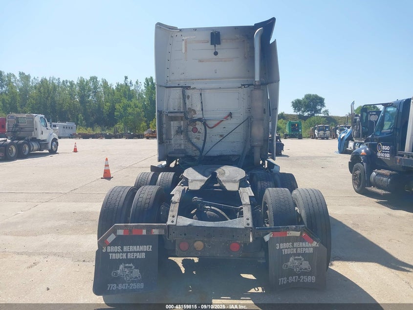 2005 Volvo Vn Vnl VIN: 4V4NC9TJ25N370645 Lot: 43159815