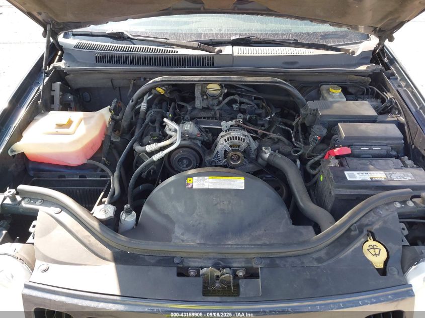 2010 Jeep Grand Cherokee Laredo VIN: 1J4PR4GK4AC105704 Lot: 43159905