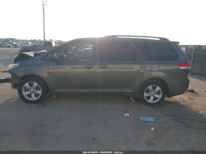 2012 Toyota Sienna Le V6 8 Passenger VIN: 5TDKK3DC0CS176430 Lot: 43160076