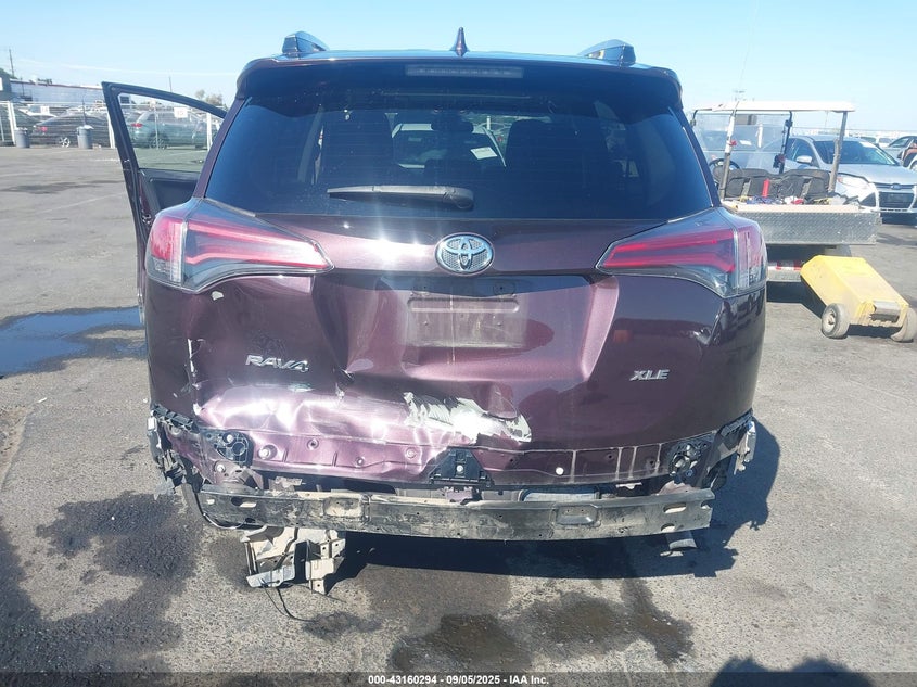 2018 TOYOTA RAV4 XLE - 2T3WFREV9JW490470