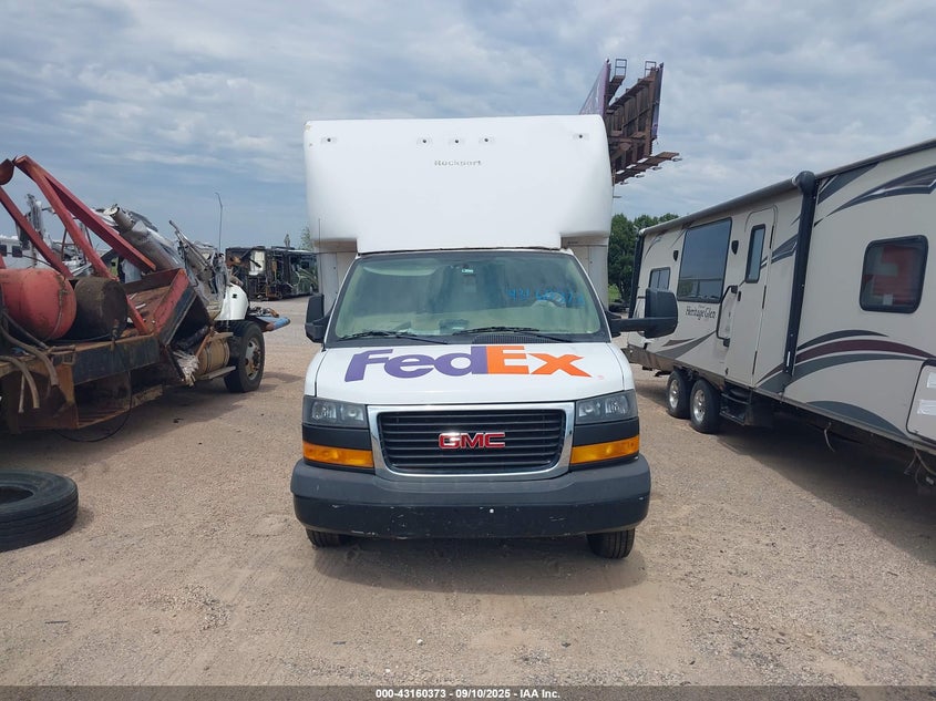 2019 GMC Savana Cutaway Work Van VIN: 7GZ37TCGXKN012989 Lot: 43160373