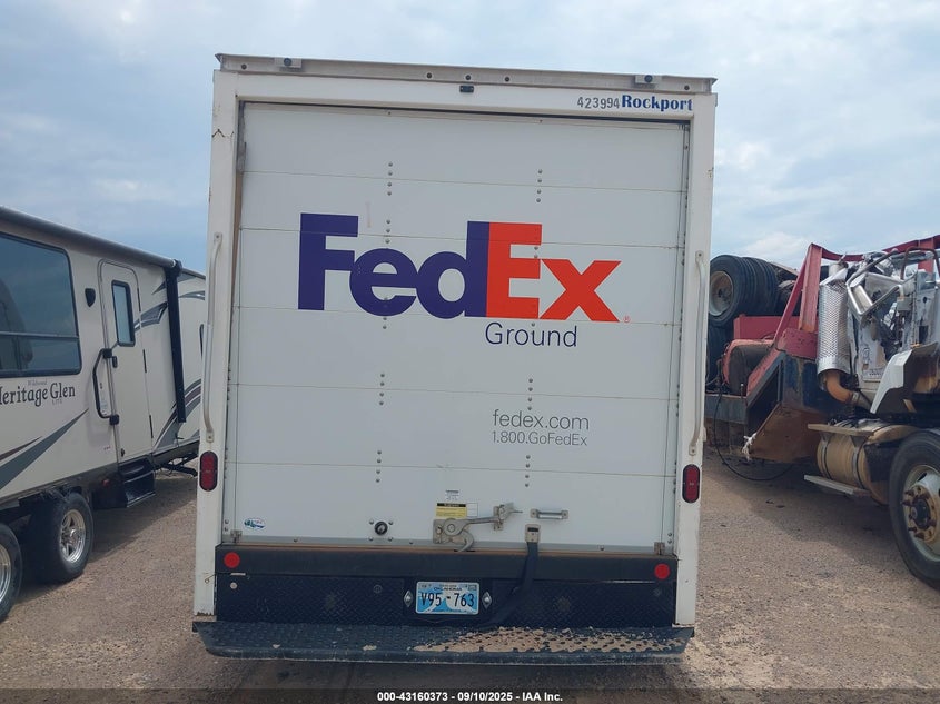 2019 GMC Savana Cutaway Work Van VIN: 7GZ37TCGXKN012989 Lot: 43160373