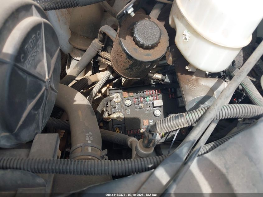 2019 GMC Savana Cutaway Work Van VIN: 7GZ37TCGXKN012989 Lot: 43160373