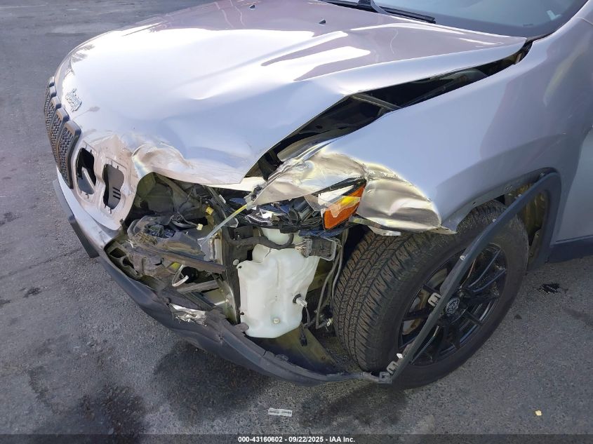 2019 Jeep Cherokee Latitude Fwd VIN: 1C4PJLCB1KD458250 Lot: 43160602