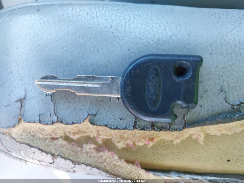 2004 Ford Crown Victoria Lx VIN: 2FAFP74W14X130153 Lot: 43160730