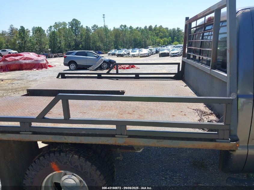 2002 Ford F-350 Lariat/Xl/Xlt VIN: 1FTWW33F92EB07077 Lot: 43160872