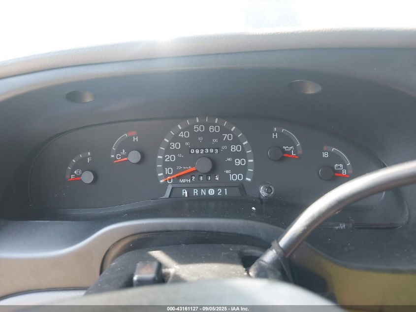 1999 Ford E-350 Super Duty Xl/Xlt VIN: 1FBSS31L3XHB42338 Lot: 43161127