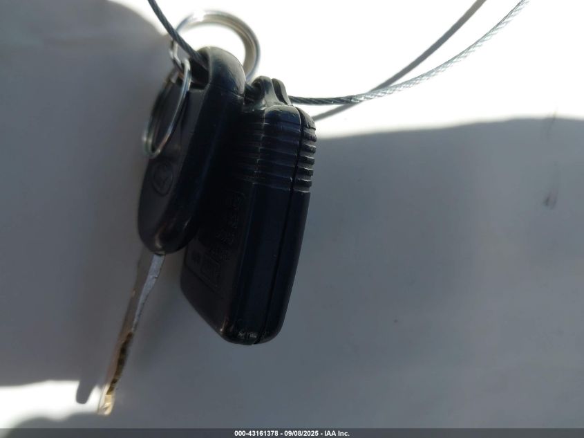 2008 Ford Focus Se/Ses VIN: 1FAHP33N98W156902 Lot: 43161378