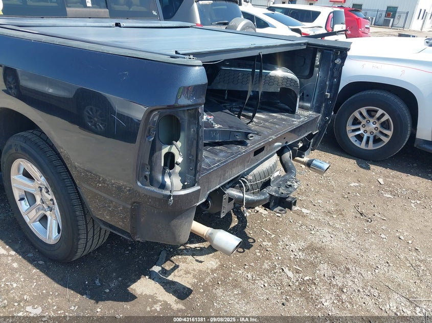 2018 RAM 1500 SLT - 1C6RR6LT1JS132672