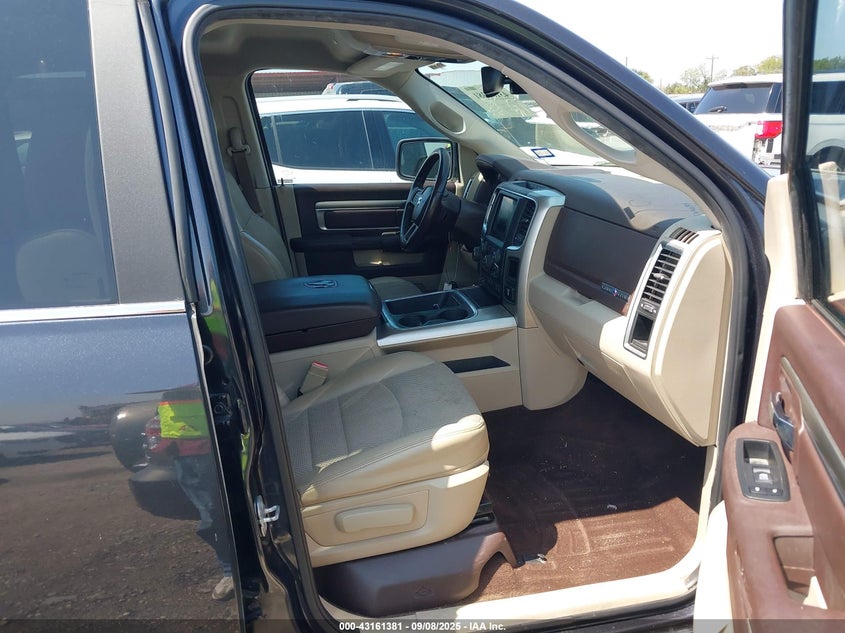 2018 RAM 1500 SLT - 1C6RR6LT1JS132672