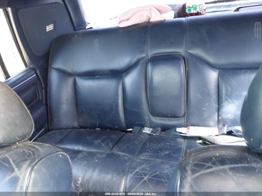 1989 Lincoln Town Car Signature VIN: 1LNBM82F8KY746399 Lot: 43161478