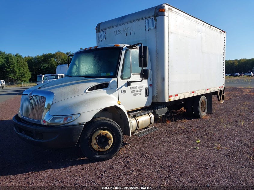 2004 International 4000 4300