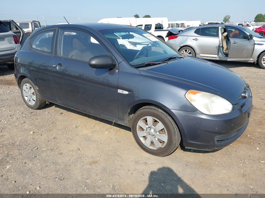 2007 Hyundai Accent Gs blue hatchback gasoline KMHCM36C47U054291 photo #1