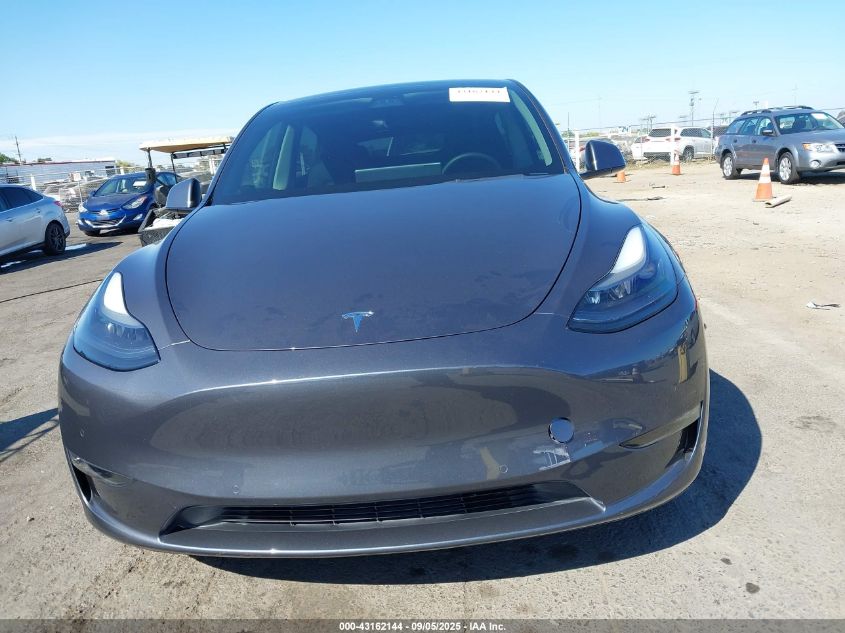 2022 Tesla Model Y Performance Dual Motor All-Wheel Drive VIN: 7SAYGDEF8NF391574 Lot: 43162144