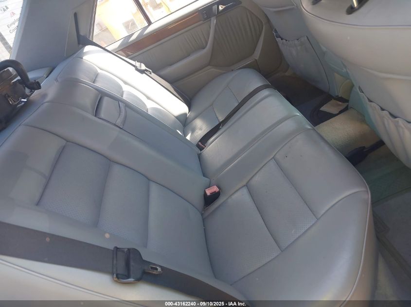 1991 Mercedes-Benz 300 E VIN: WDBEA30D9MB333491 Lot: 43162240