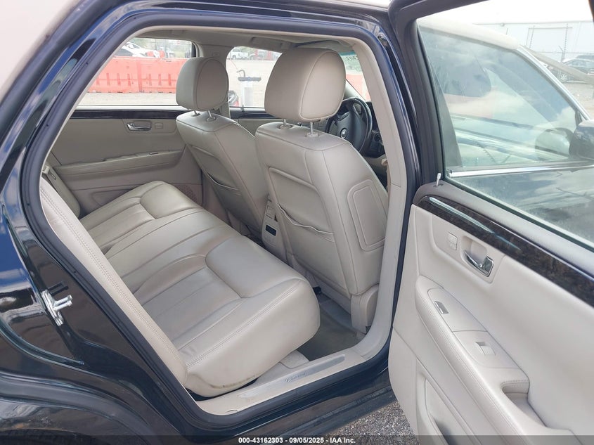 2008 Cadillac Dts 1Sc VIN: 1G6KD57YX8U120031 Lot: 43162303